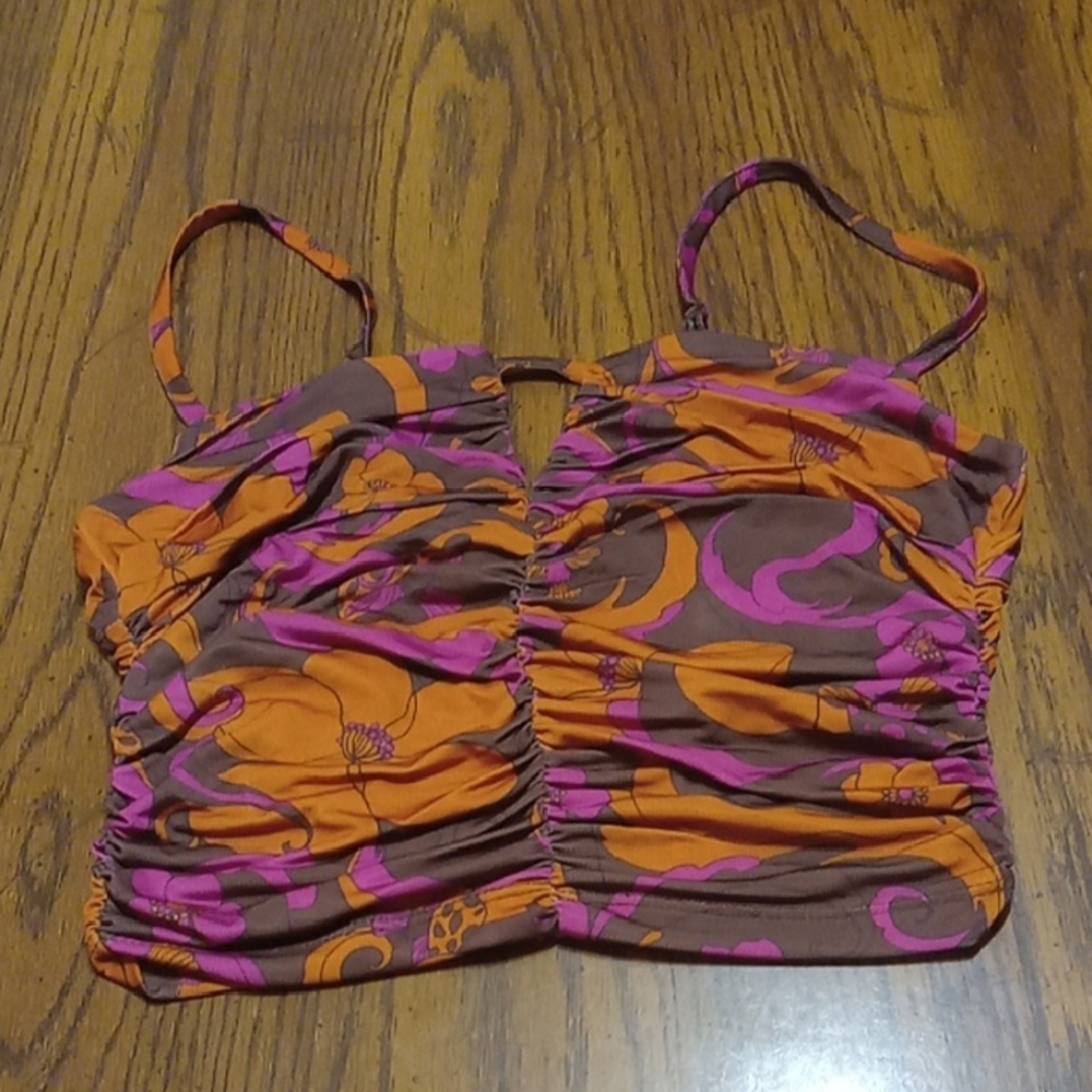Like New Urban Outfitters Size Small Juniors Multicolor Floral Ruched Cami
